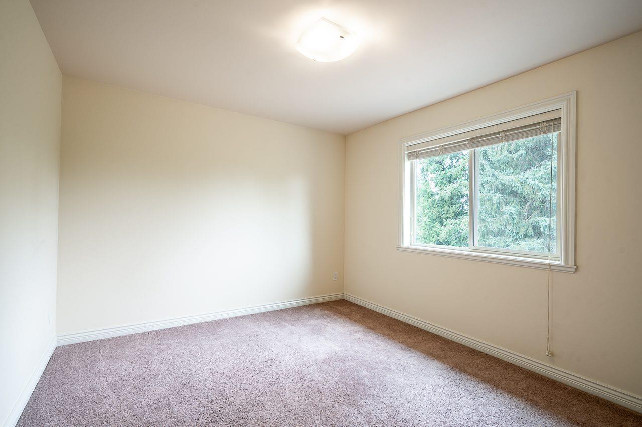 9153 Trattle Street Property Photo 22