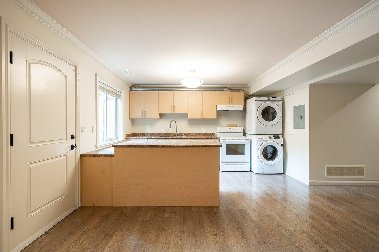 9153 Trattle Street Property Photo 25