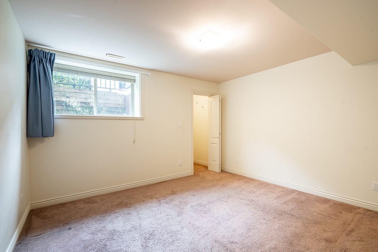 9153 Trattle Street Property Photo 26