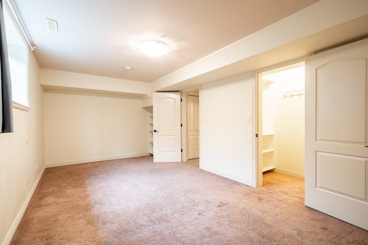 9153 Trattle Street Property Photo 30