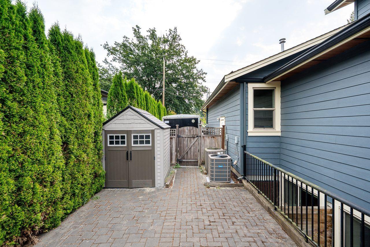 9153 Trattle Street Property Photo 37