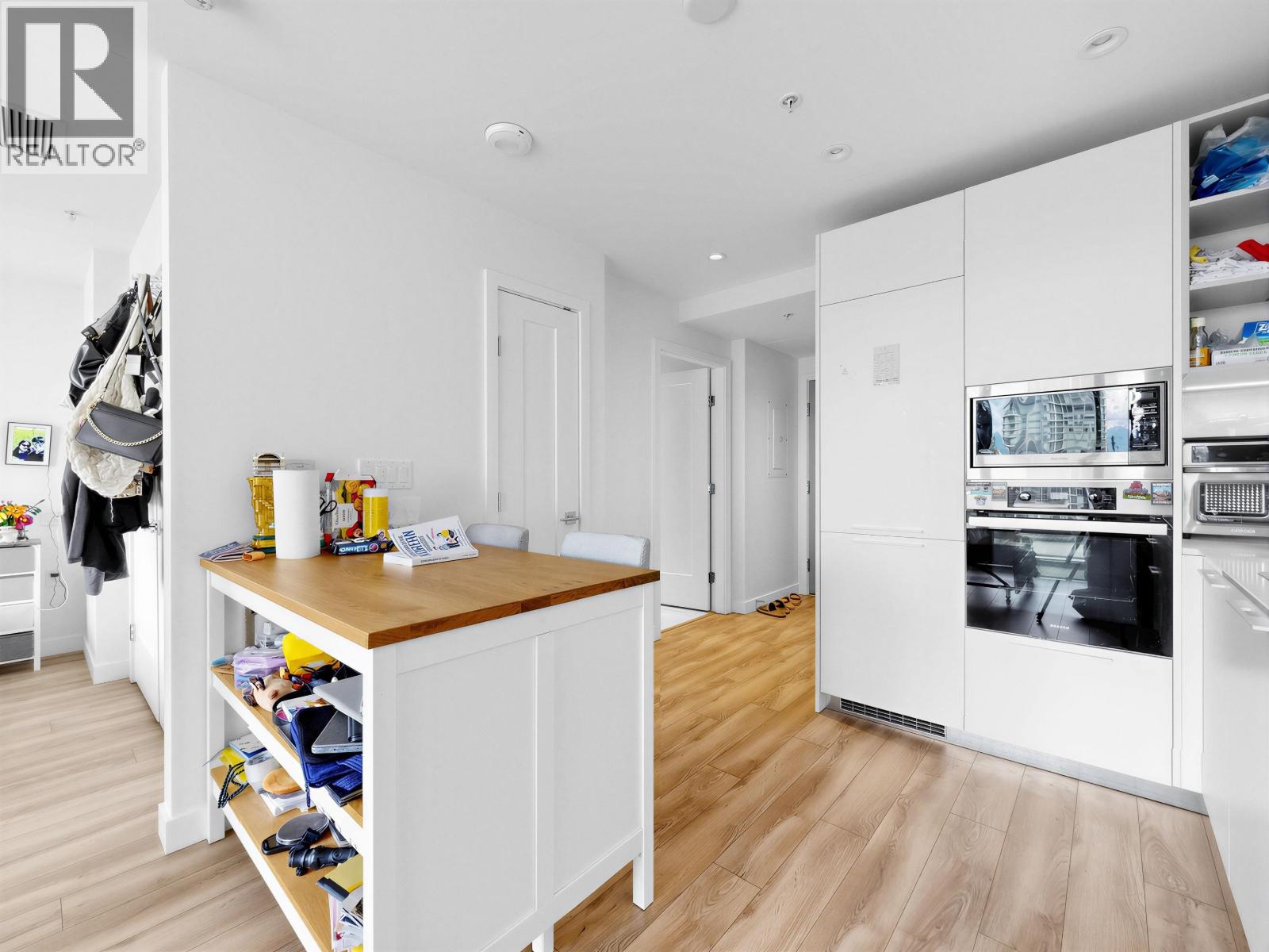 1203 6699 Dunblane Avenue Property Photo 20