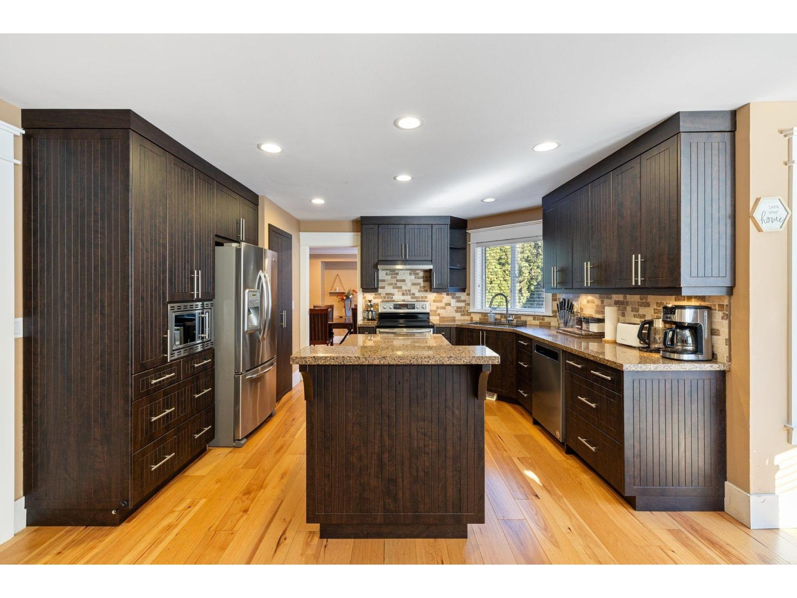 15355 80a Avenue Property Photo 7