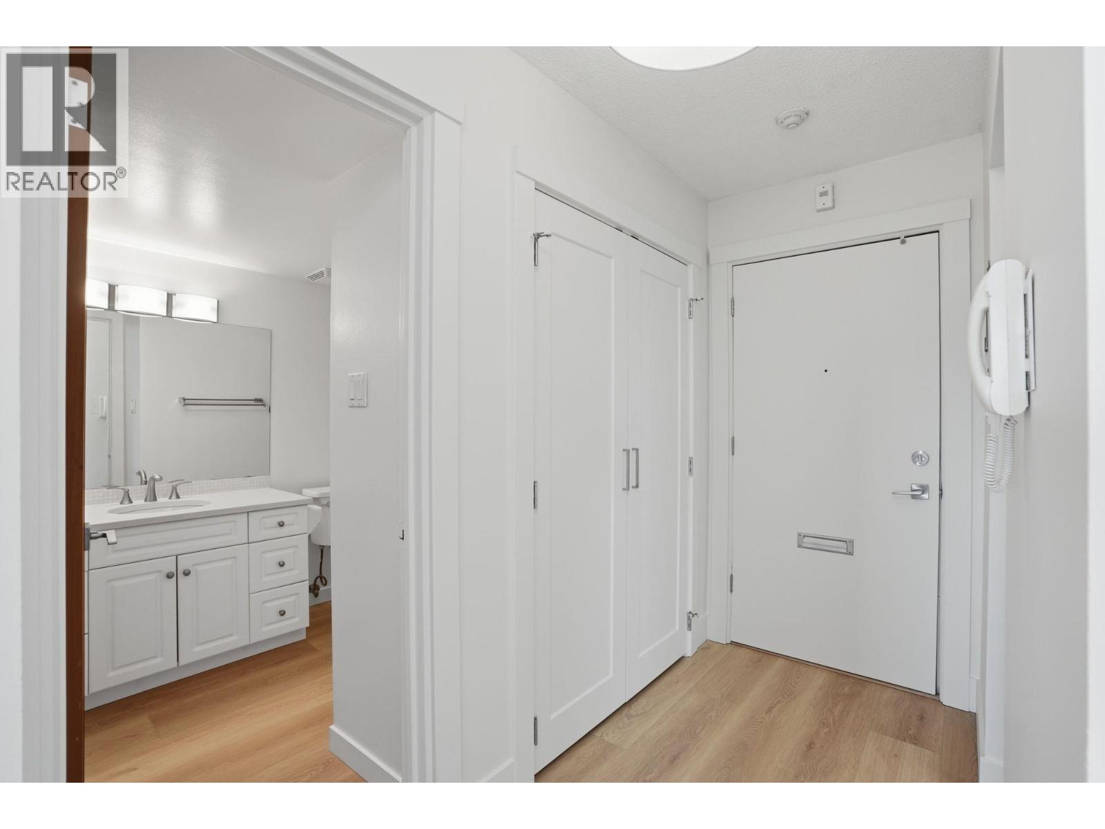 314 1345 Chesterfield Avenue Property Photo 31
