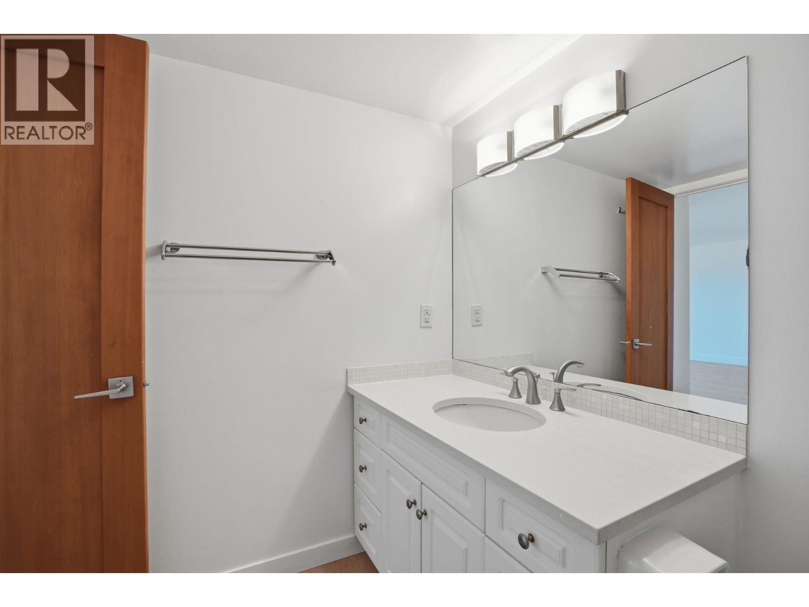 314 1345 Chesterfield Avenue Property Photo 34