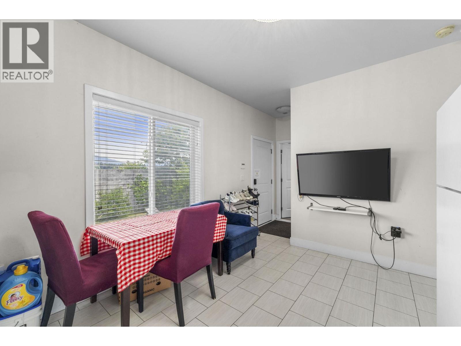 5461 Manor Street Property Photo 16