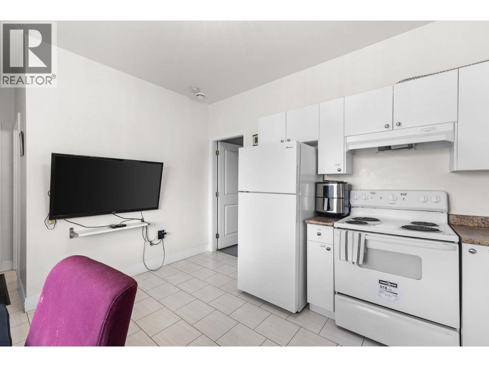 5461 Manor Street Property Photo 17
