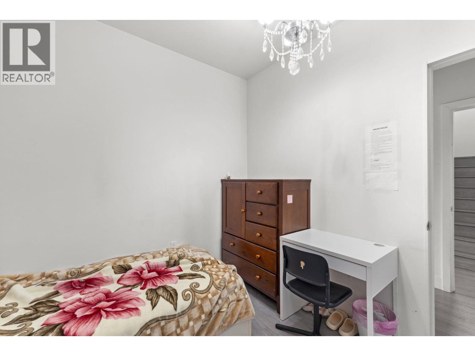 5461 Manor Street Property Photo 23
