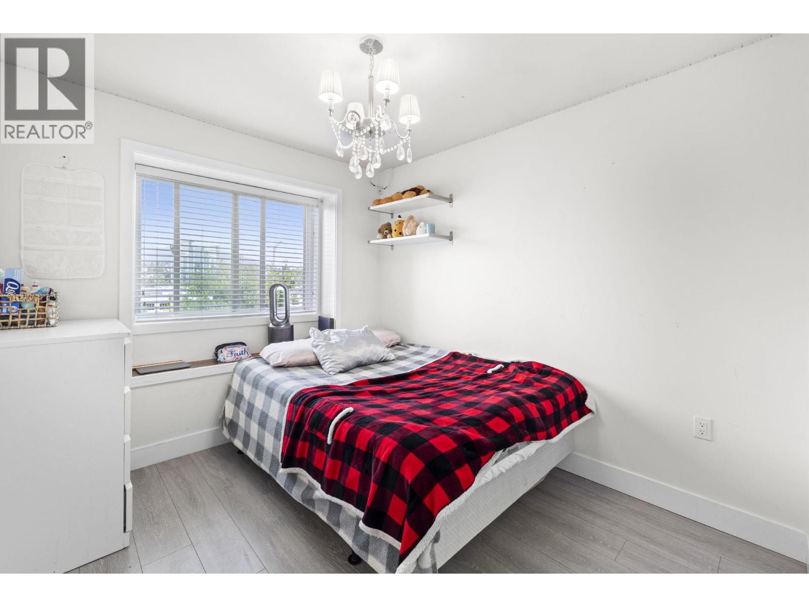 5461 Manor Street Property Photo 29