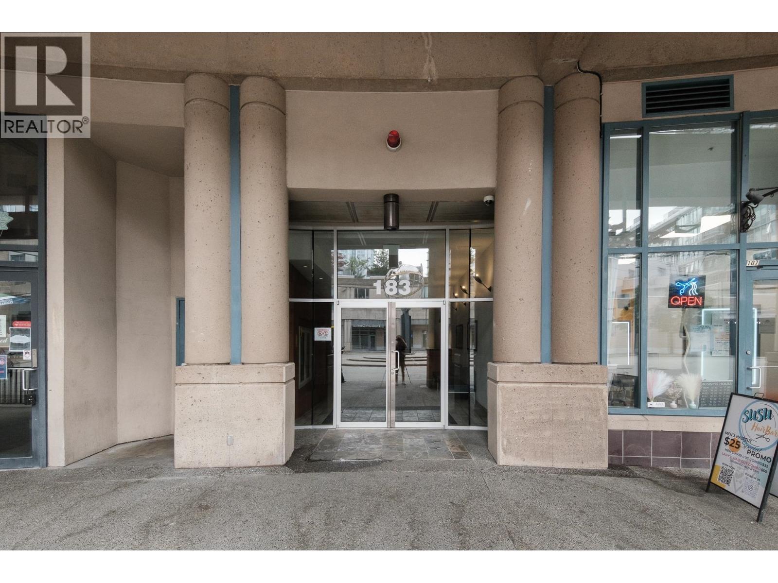 804 183 KEEFER PLACE