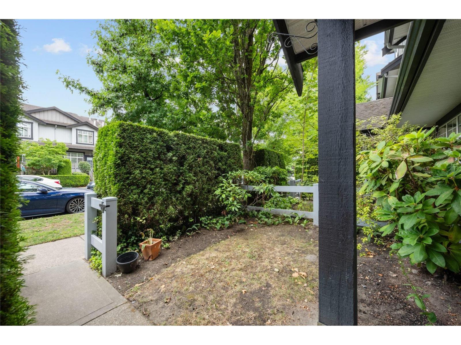 8 18839 69 Avenue Property Photo 3