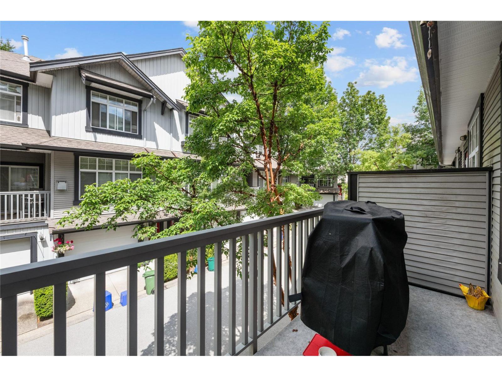 8 18839 69 Avenue Property Photo 9