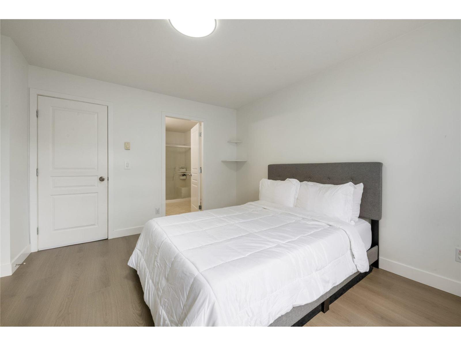 8 18839 69 Avenue Property Photo 20