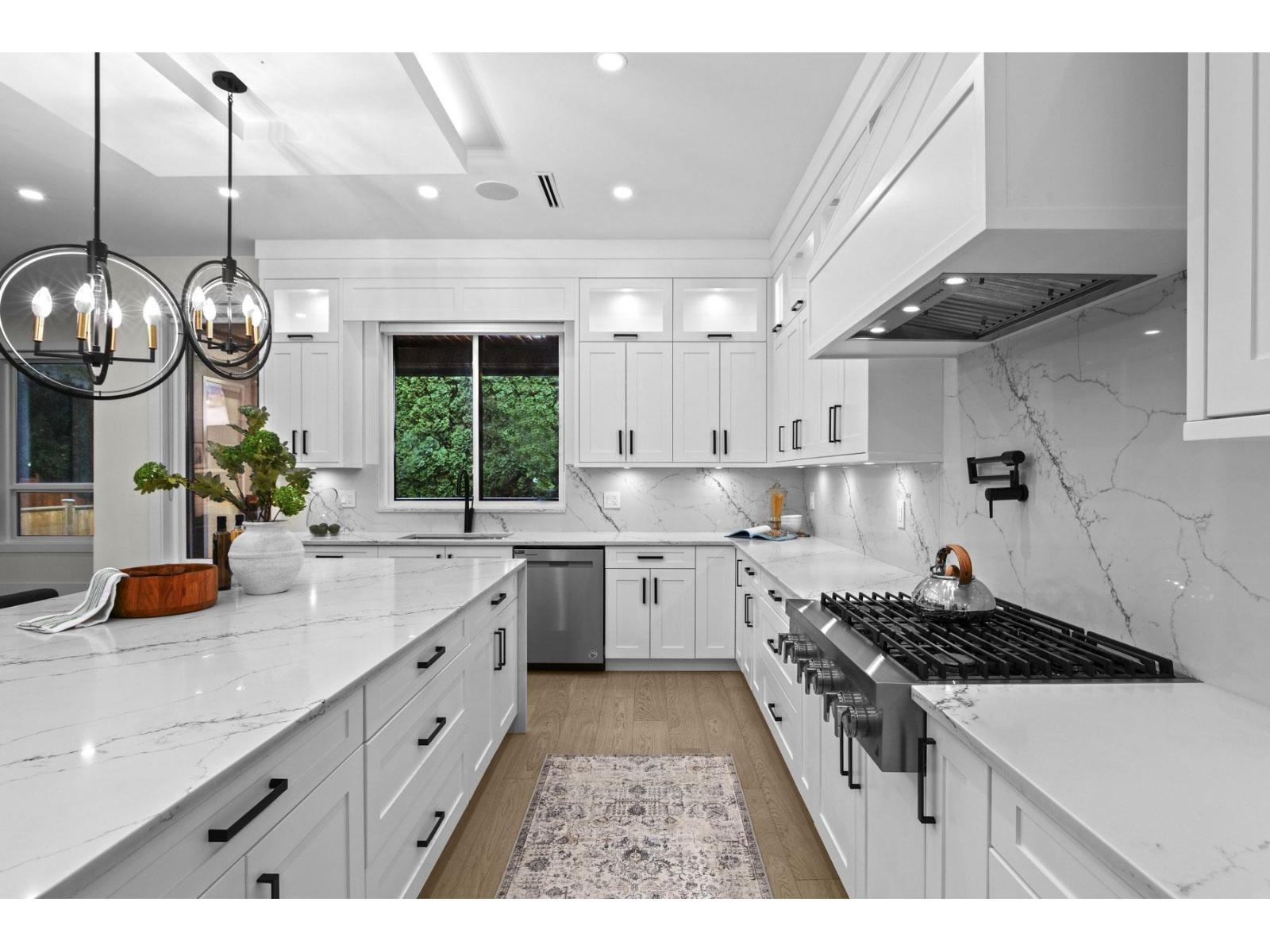 19171 60b Avenue Property Photo 14