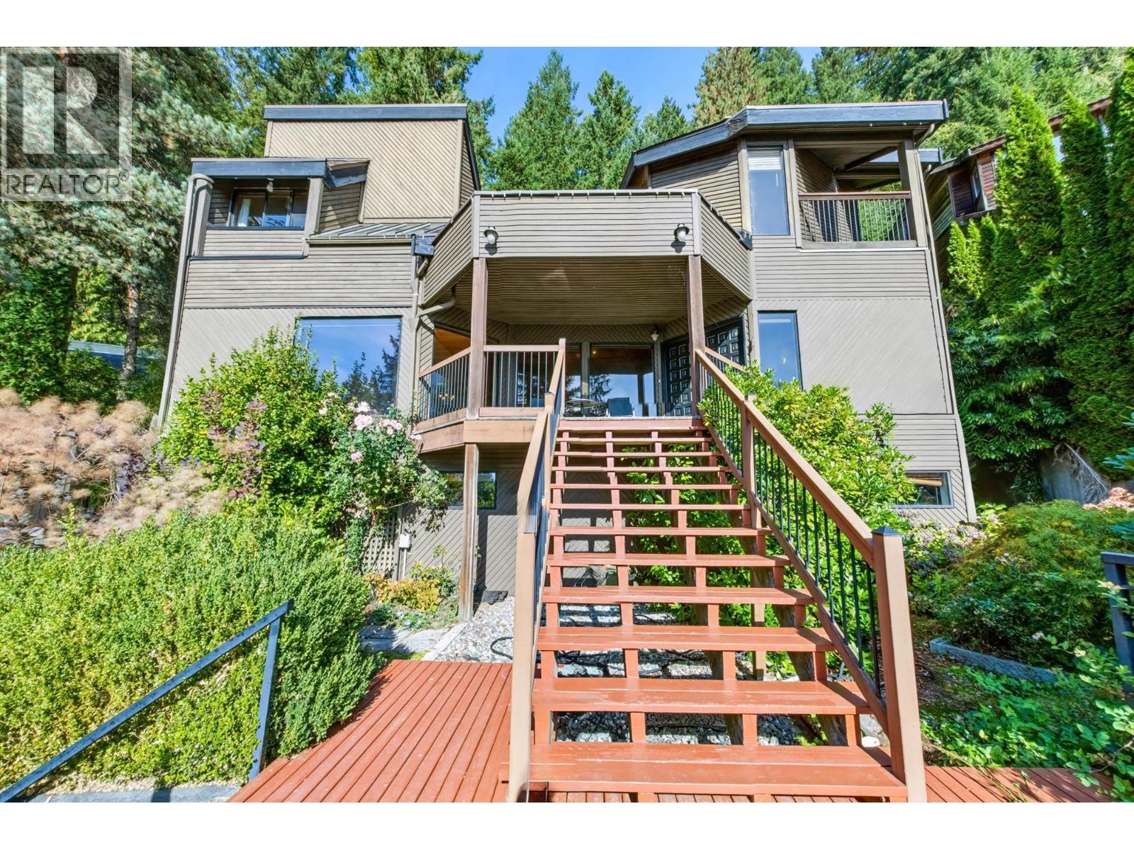 60 Walton Way Property Photo 2