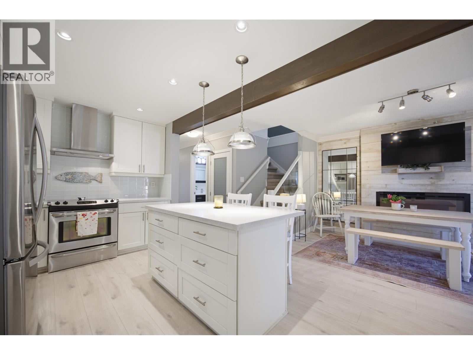 19026 117b Avenue Property Photo 6