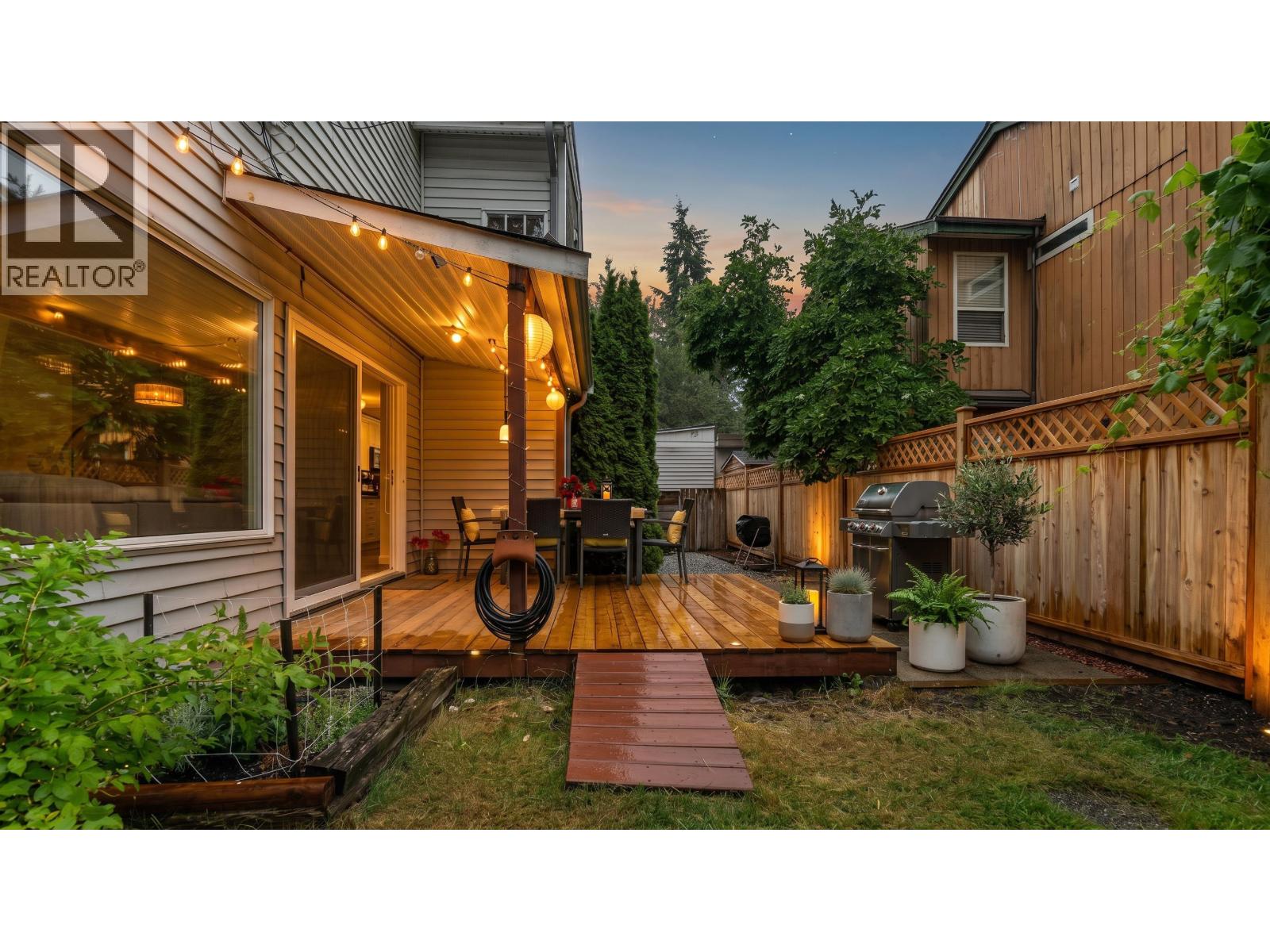 886 PINEBROOK PLACE