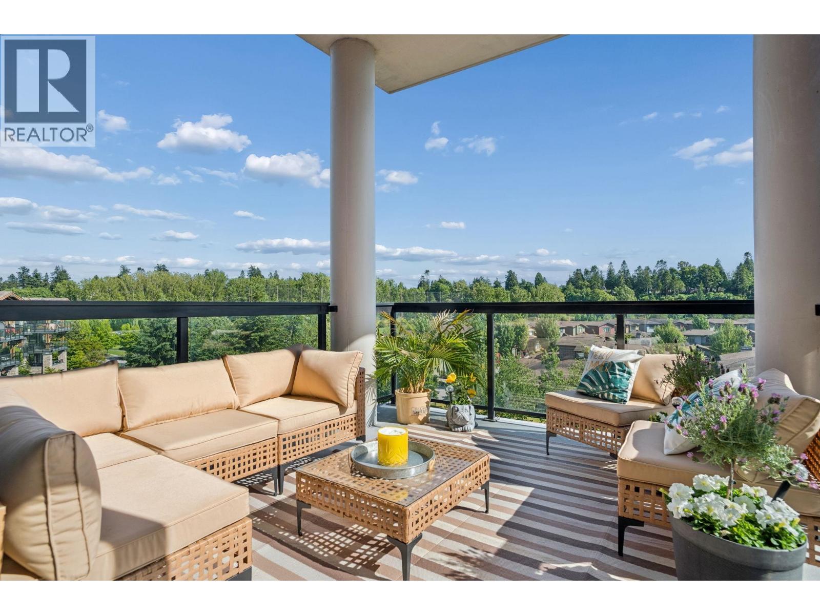 514 5055 SPRINGS BOULEVARD Property Photo 1