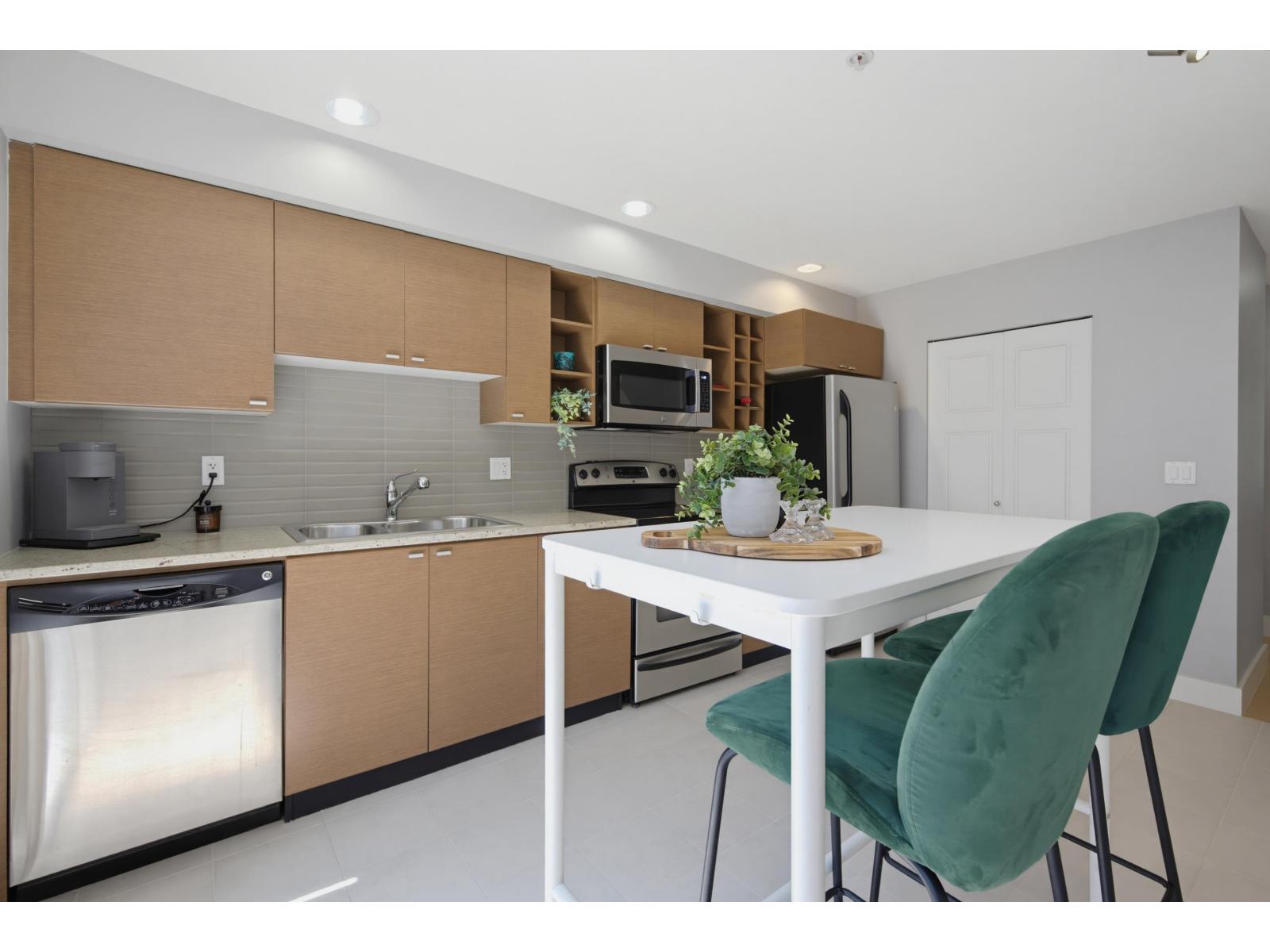 93 15833 26 AVENUE Property Photo 1