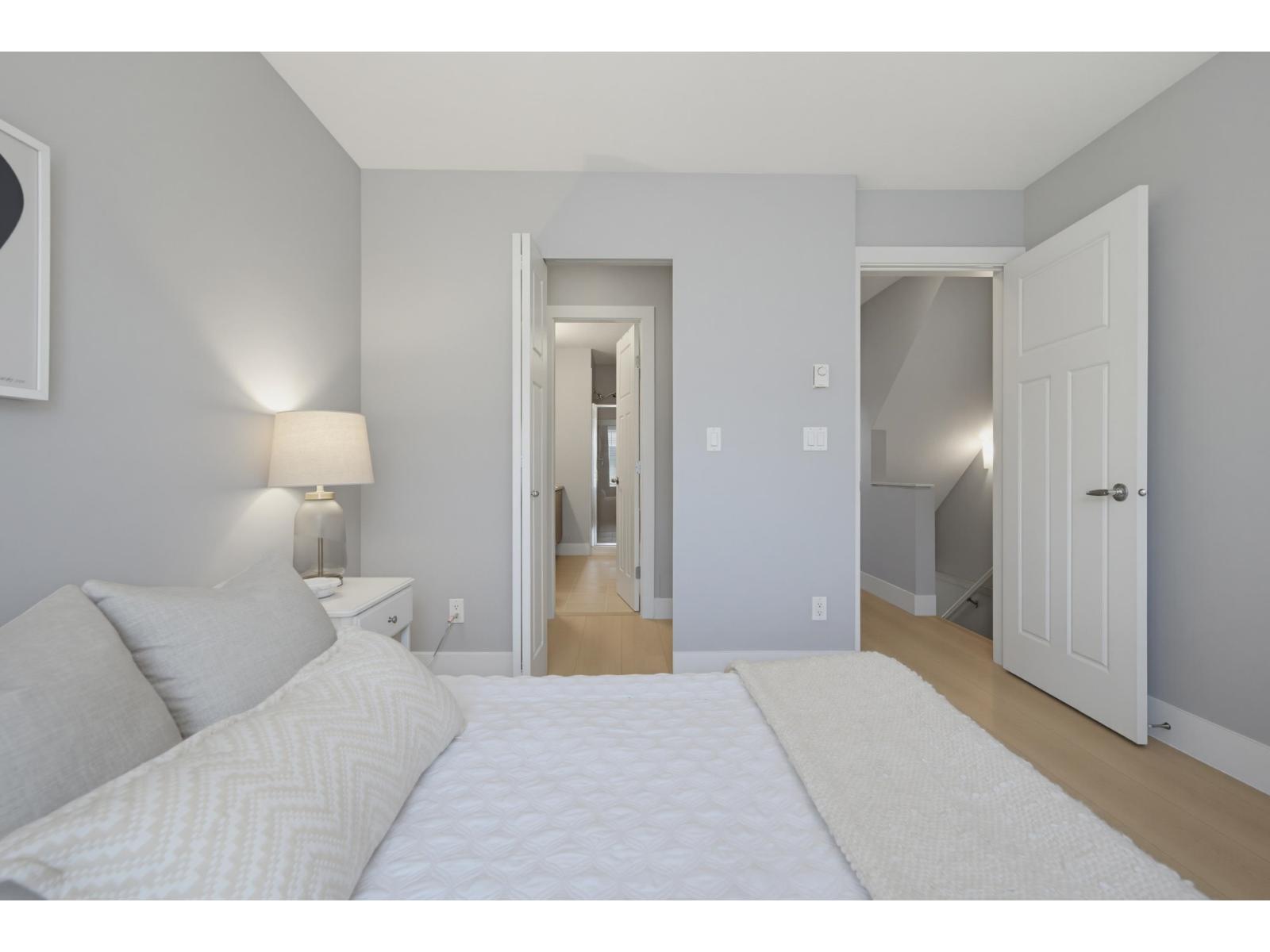 93 15833 26 Avenue Property Photo 16