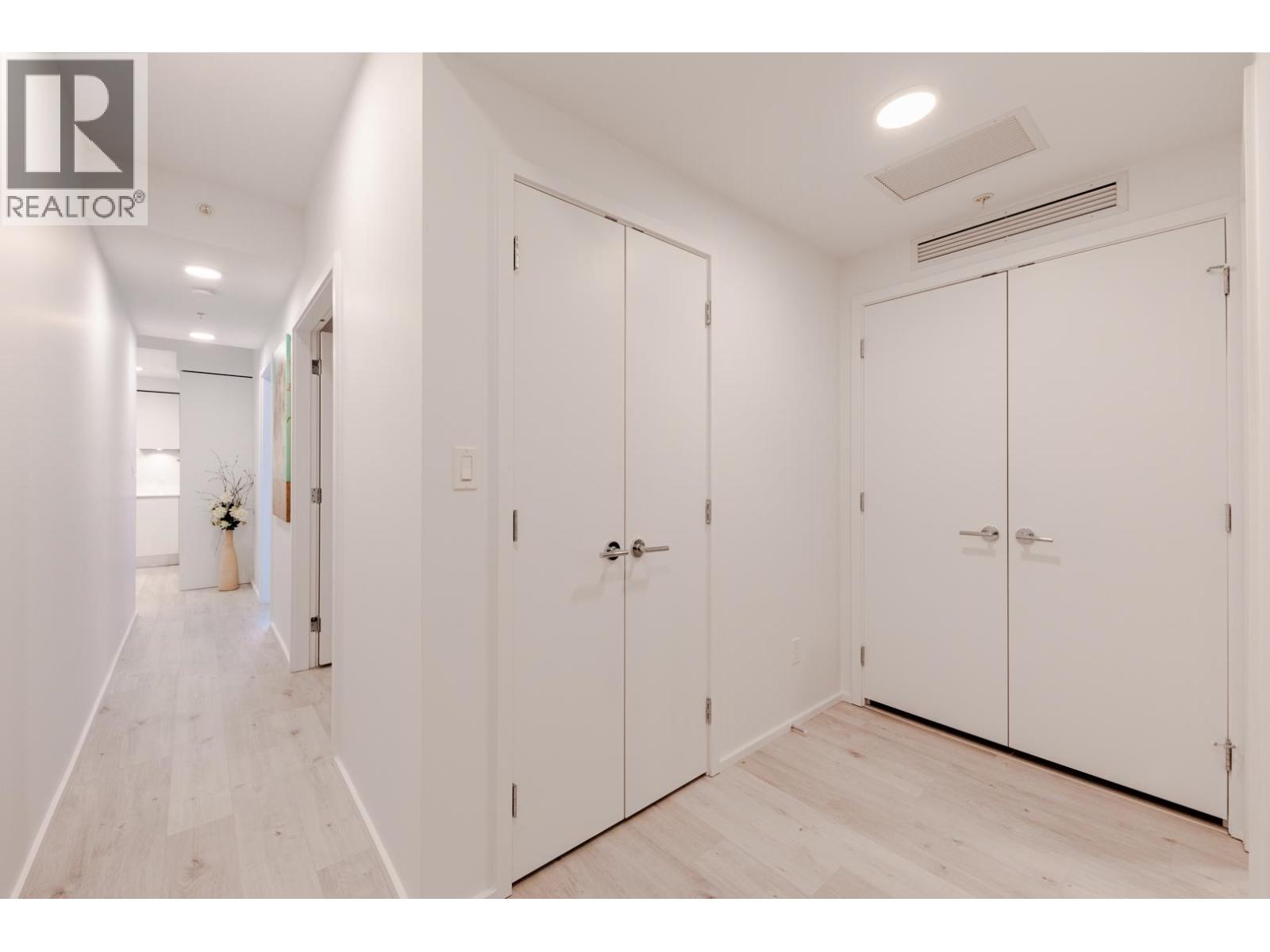 605 3833 Evergreen Place Property Photo 5