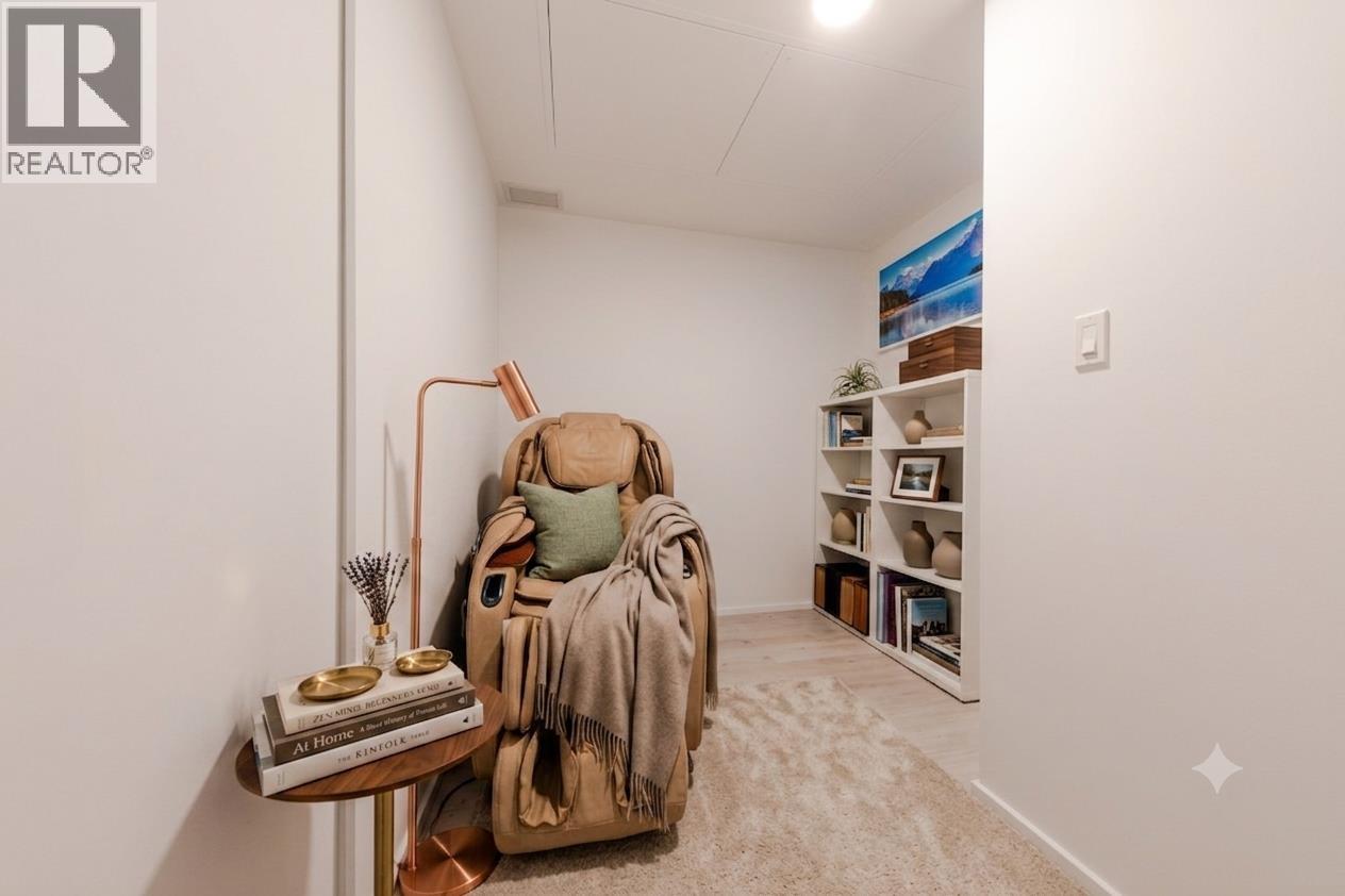 605 3833 Evergreen Place Property Photo 10