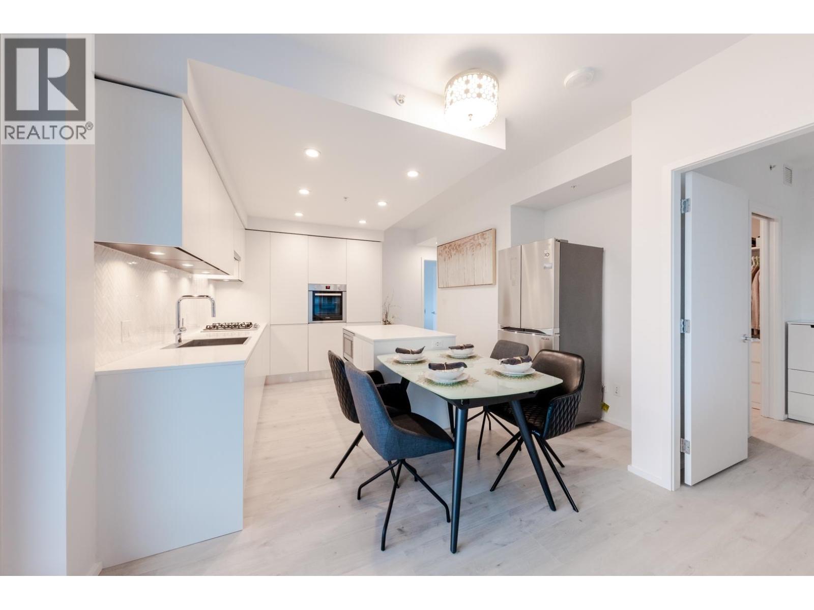 605 3833 Evergreen Place Property Photo 16