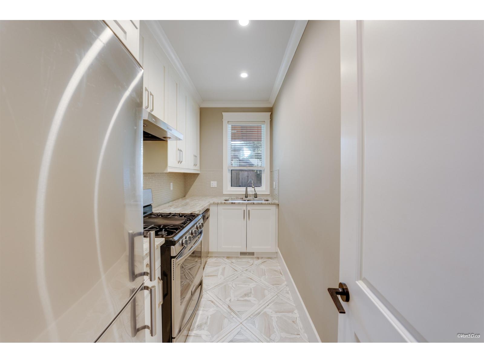 14428 33a Avenue Property Photo 10