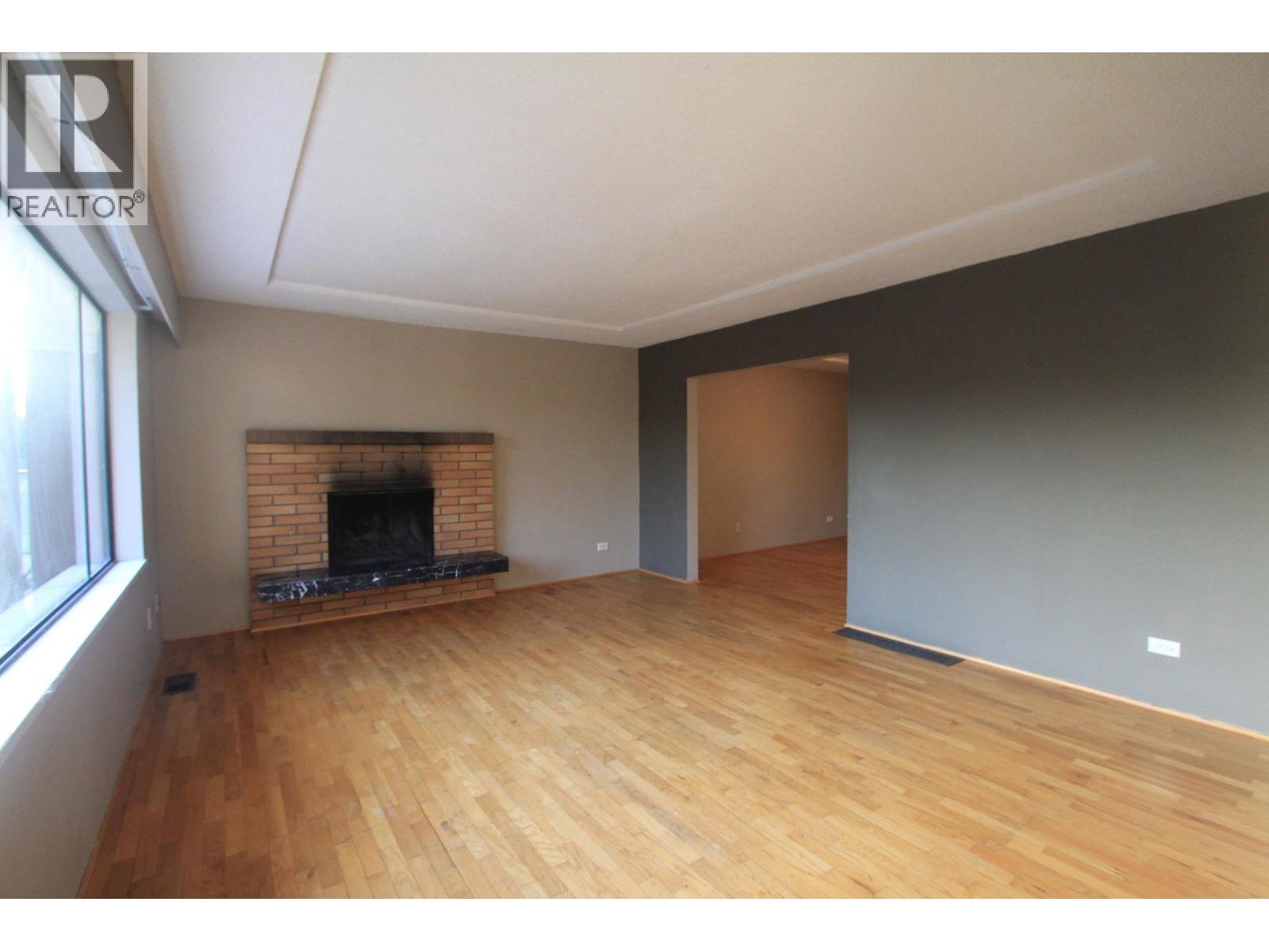 4751-4771 Steveston Highway Property Photo 4