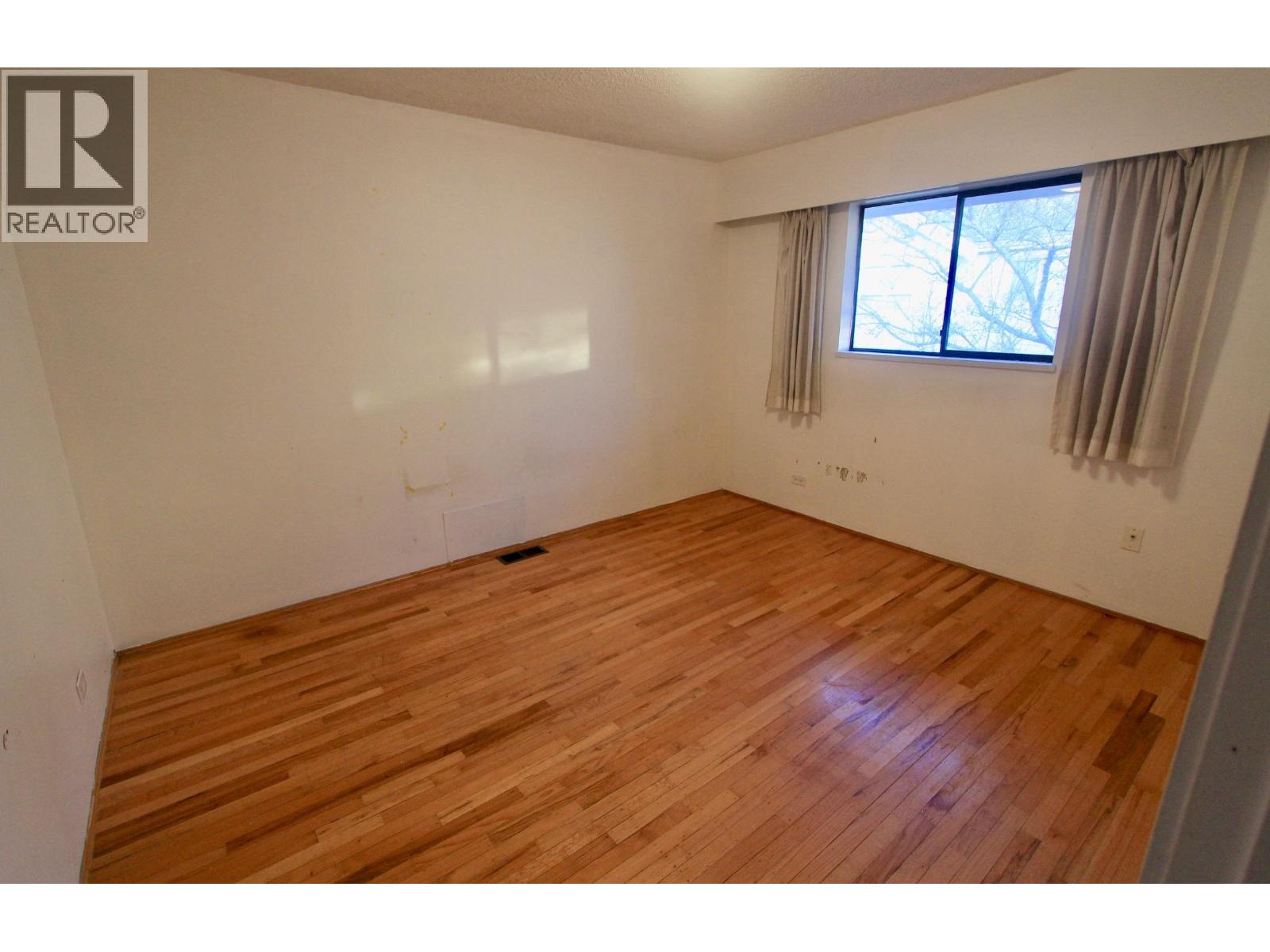 4751-4771 Steveston Highway Property Photo 7