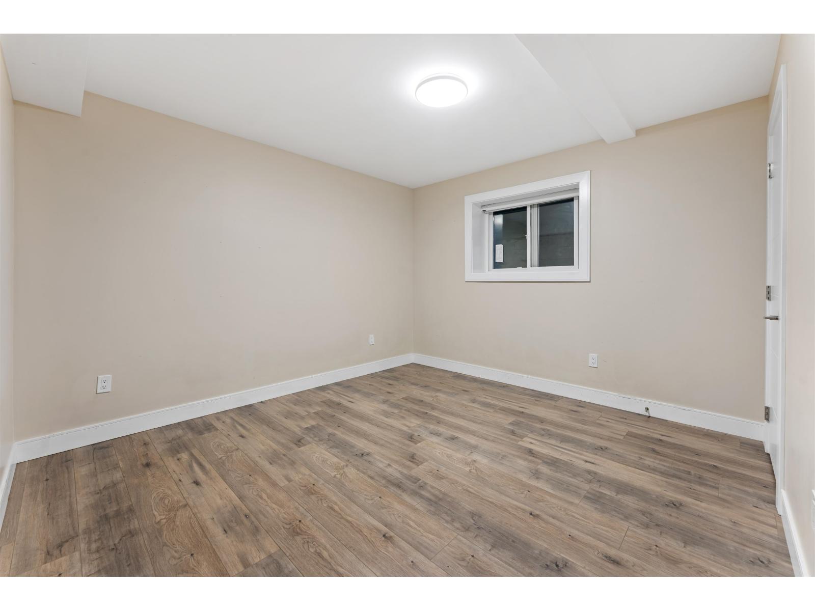 8020 114 Street Property Photo 33