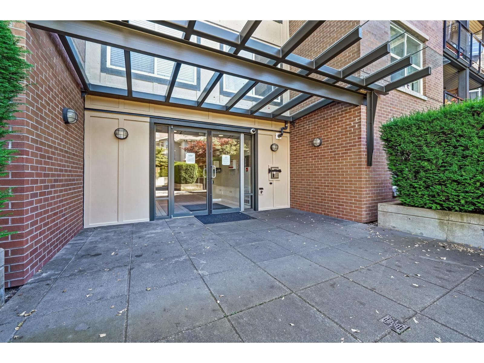 117 10707 139 Street Property Photo 3