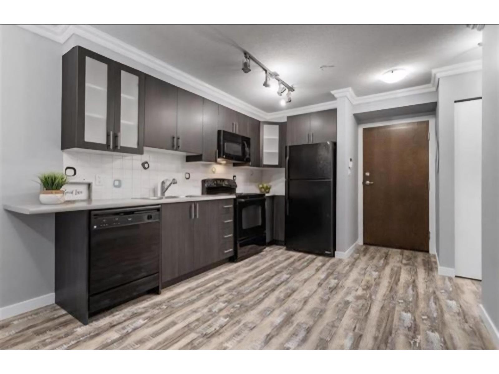 117 10707 139 Street Property Photo 7