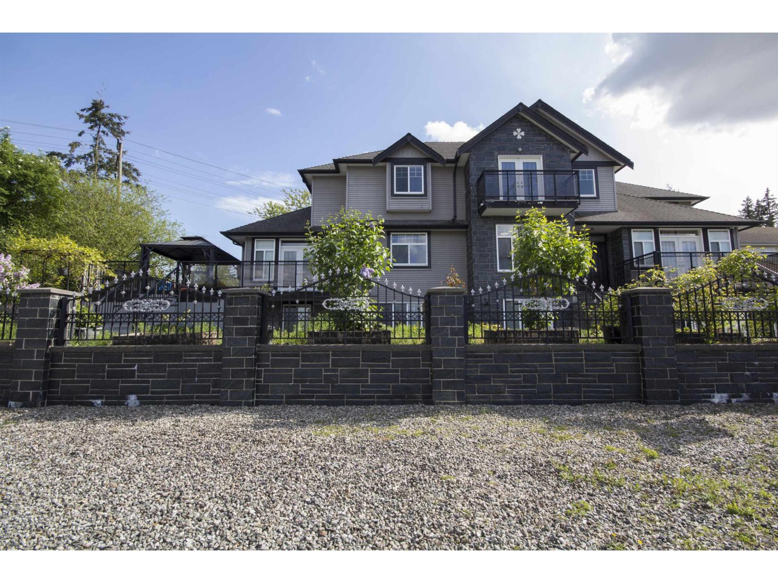 12136 100a Avenue Property Photo 2
