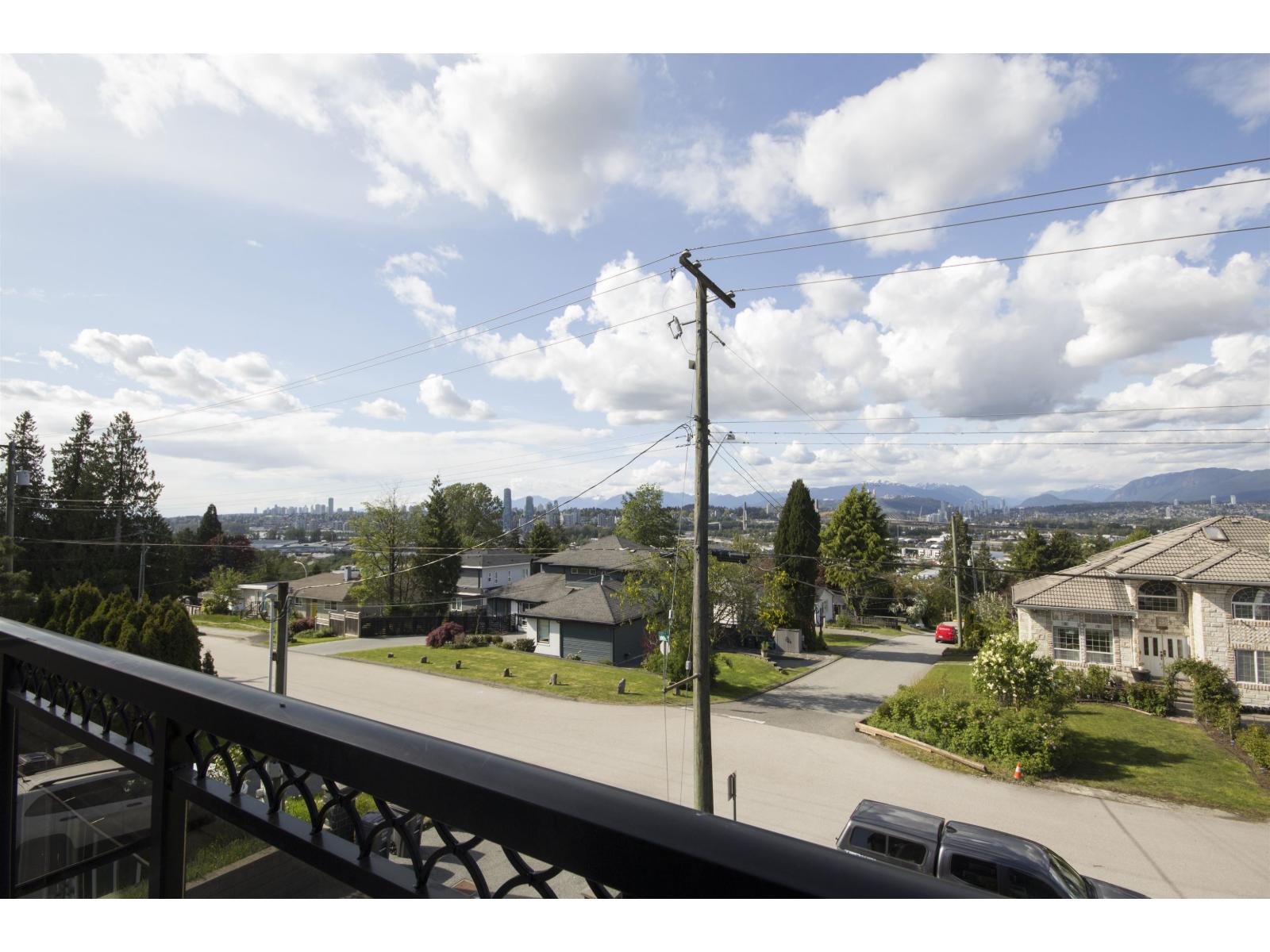 12136 100a Avenue Property Photo 3
