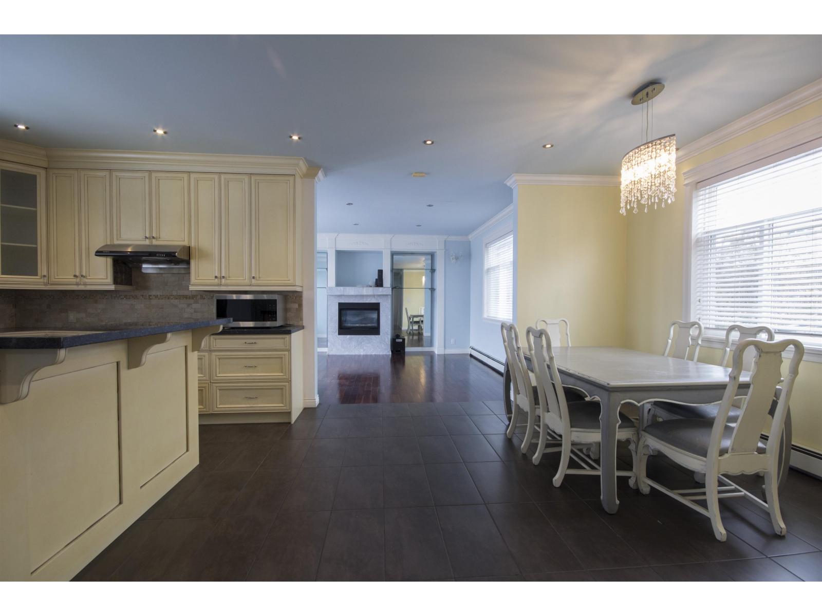12136 100a Avenue Property Photo 5