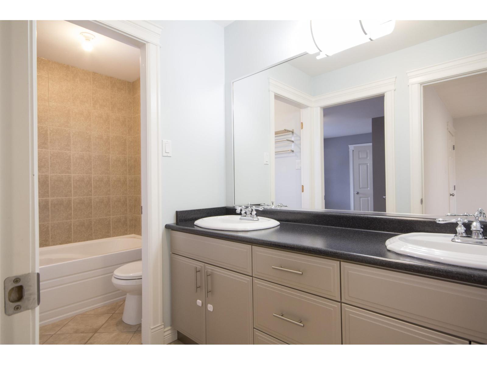 12136 100a Avenue Property Photo 18