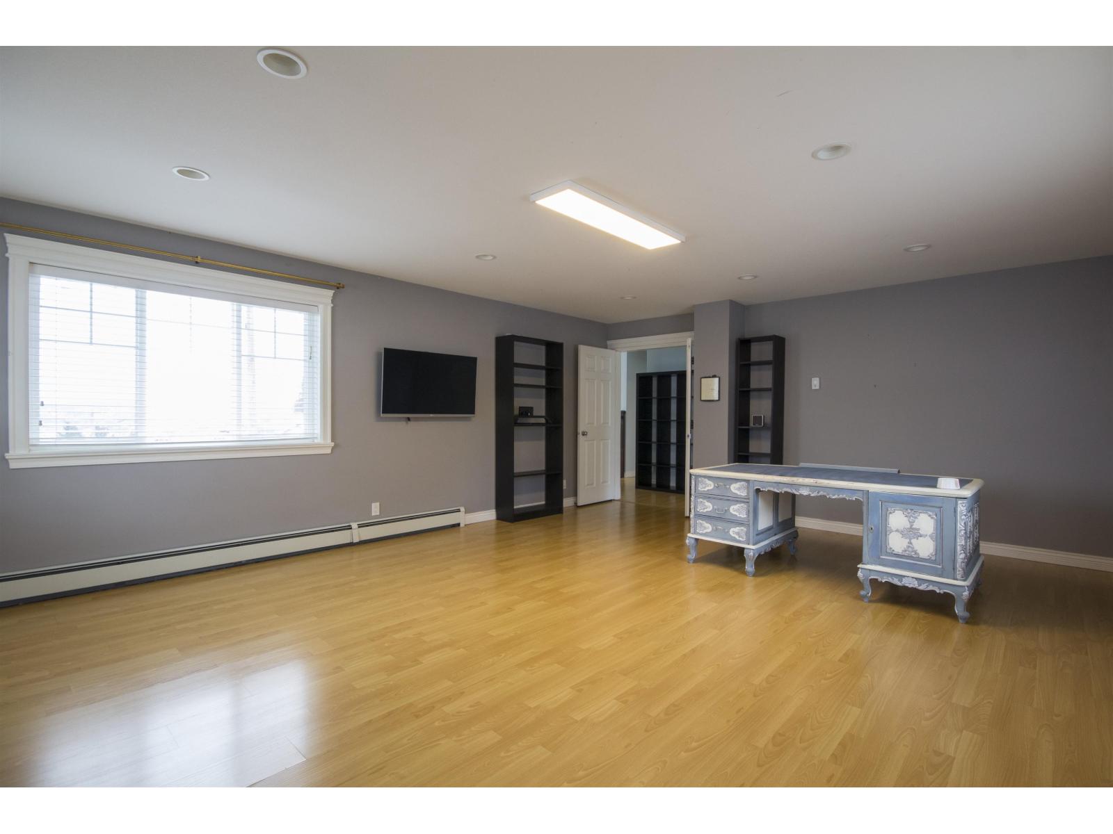 12136 100a Avenue Property Photo 23