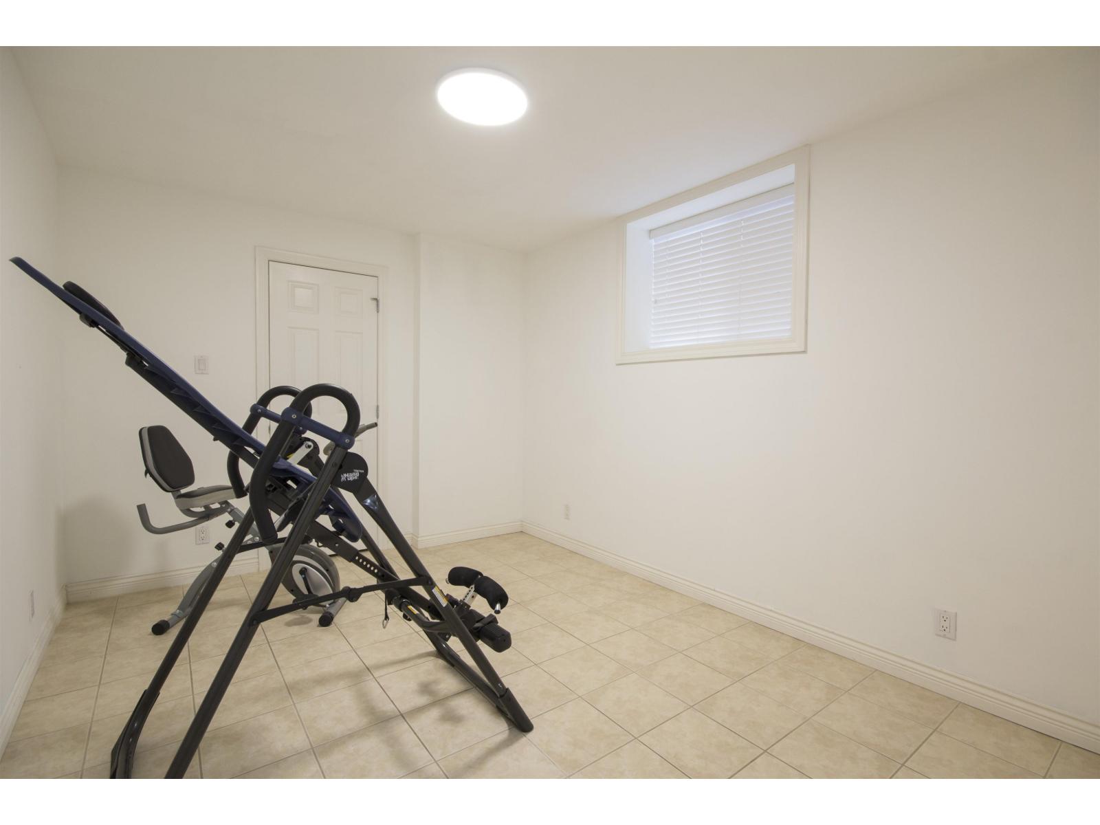 12136 100a Avenue Property Photo 36