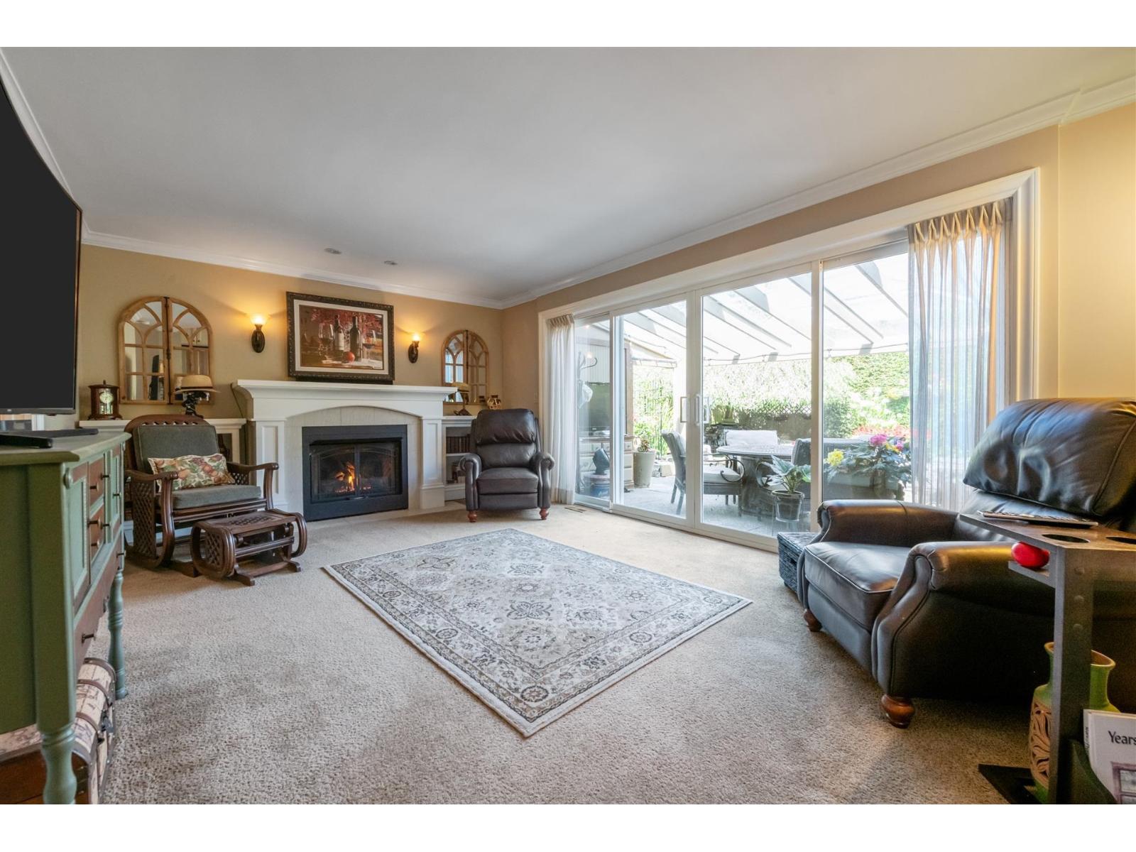 15239 29a Avenue Property Photo 10