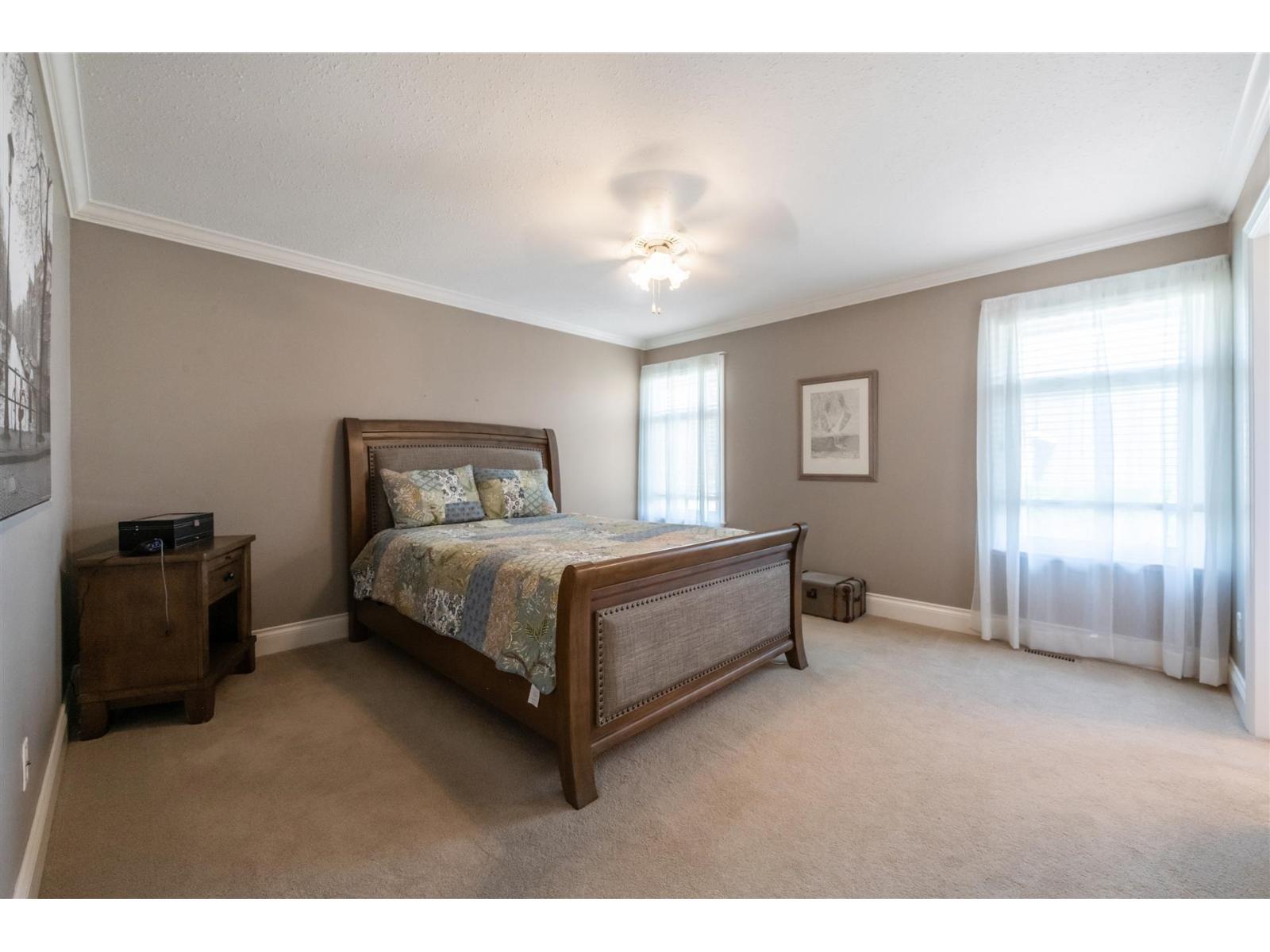 15239 29a Avenue Property Photo 17