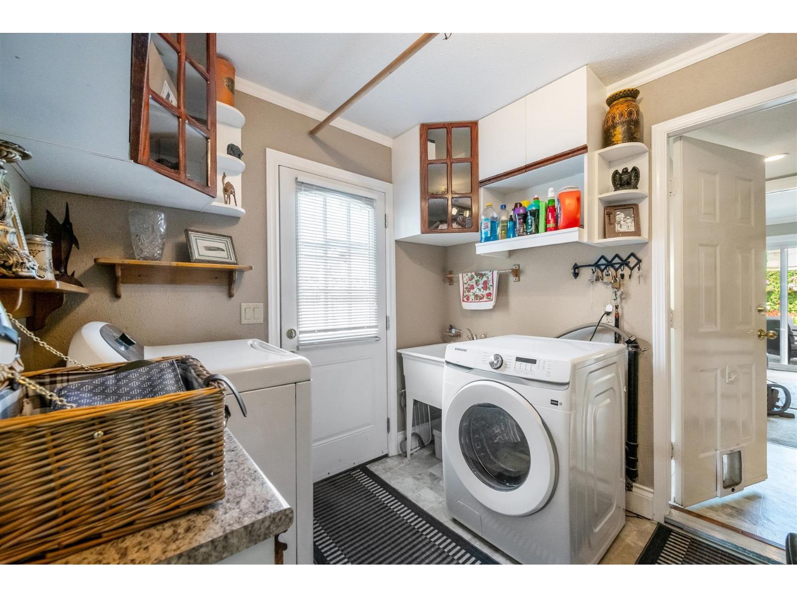 15239 29a Avenue Property Photo 36