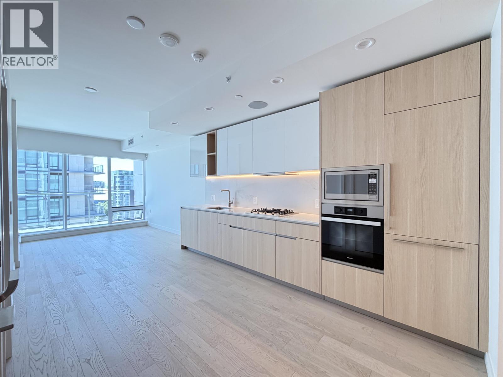 912 6855 PEARSON WAY Property Photo 1