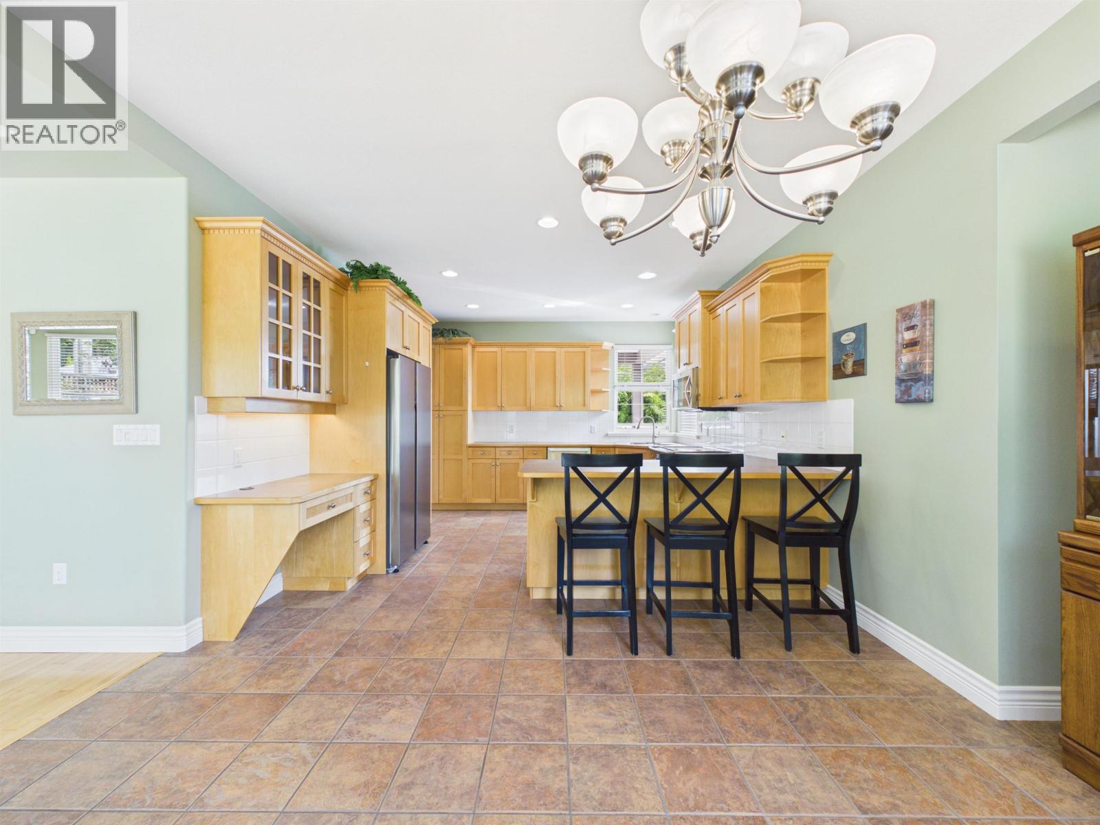 1700 Paddock Drive Property Photo 11