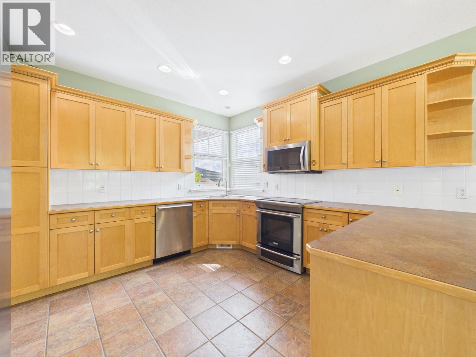 1700 Paddock Drive Property Photo 13