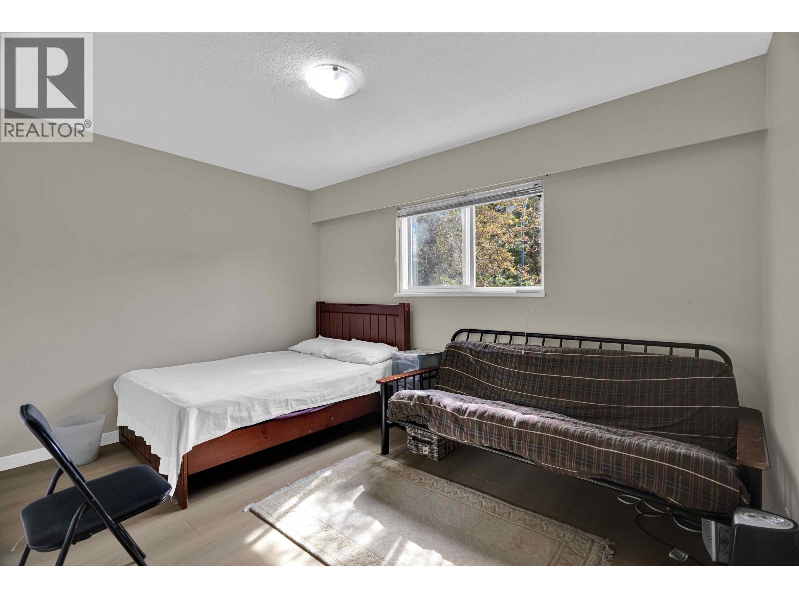 1020 E King Edward Avenue Property Photo 25