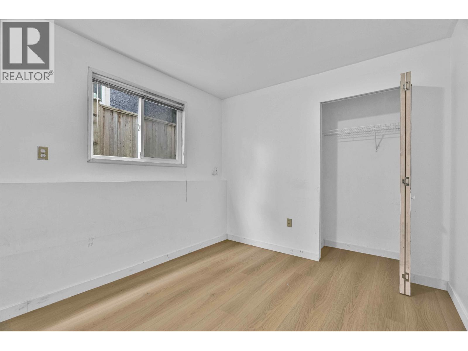 1020 E King Edward Avenue Property Photo 29