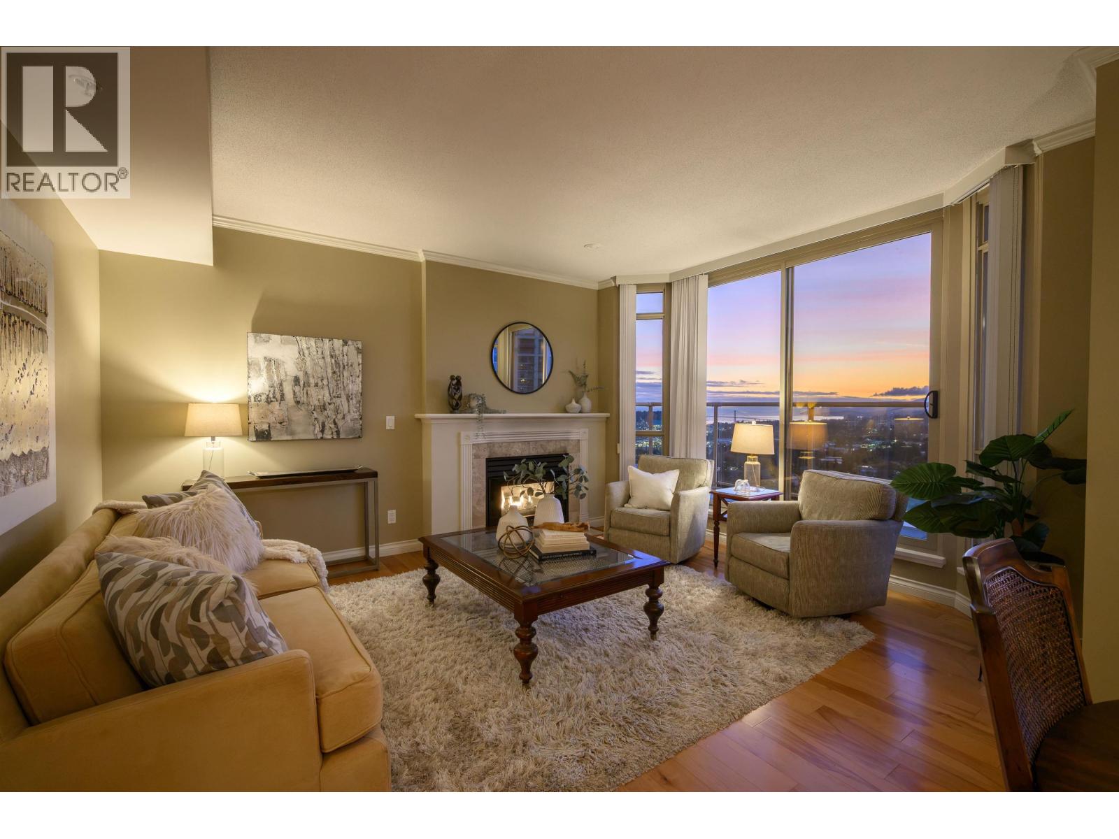 1505 160 W Keith Road Property Photo 2