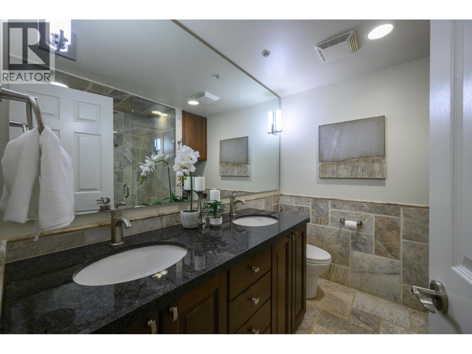 1505 160 W Keith Road Property Photo 22