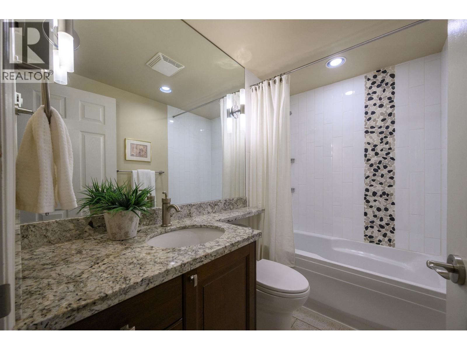 1505 160 W Keith Road Property Photo 34